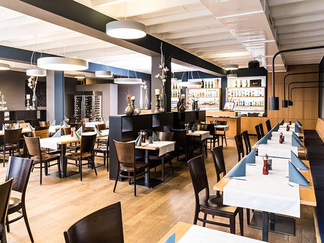 RHUM CLEMENT TRES VIEUX 6 Y.O. 40% cl.70