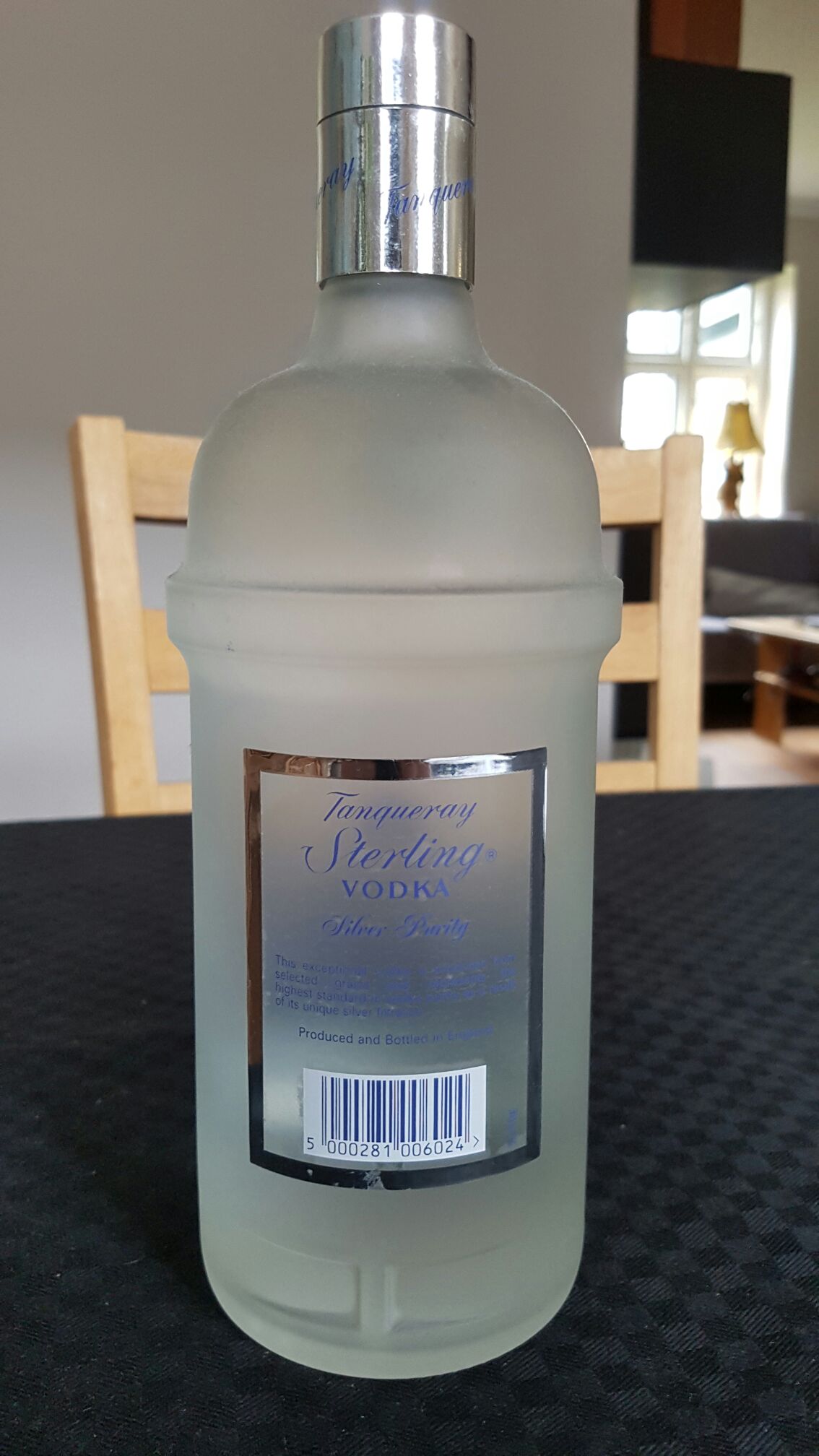 Tanquerary Sterling Vodka 1L London England - Charles Tanquerary & Co. (1L) alcohol collectible [Barcode 44118006] - Main Image 2