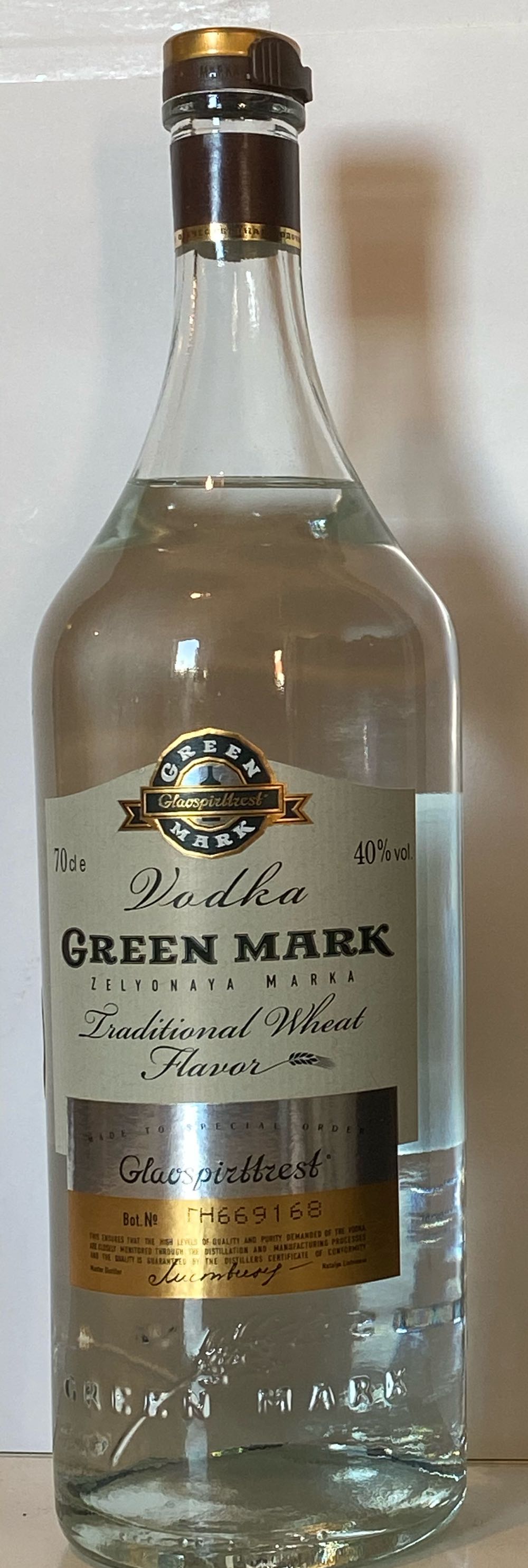 Green Mark Vodka 40% Vol. 0,7l - Topaz Distillery (700 mL) alcohol collectible [Barcode 4600893900805] - Main Image 2