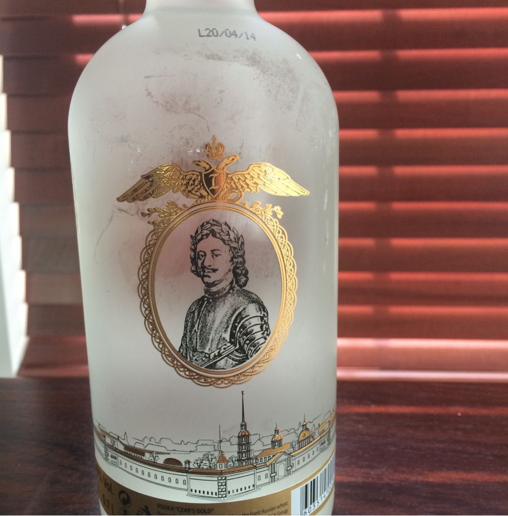 Czar’s Gold - n/a (700 mL) alcohol collectible [Barcode 4603514002445] - Main Image 2