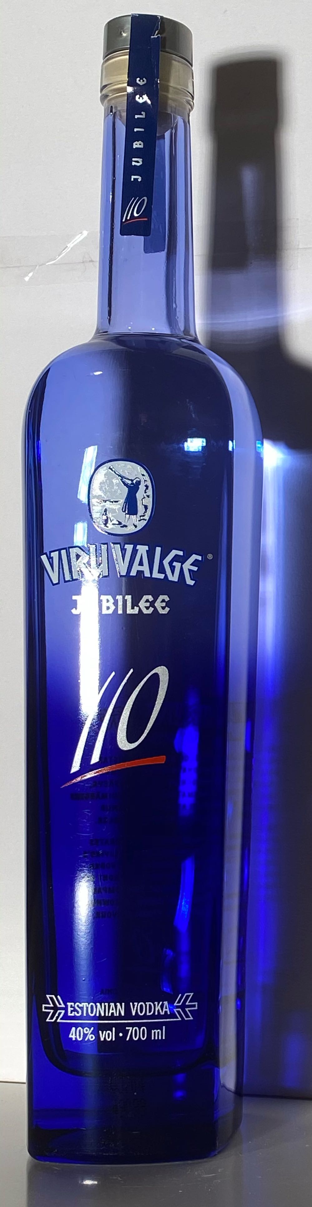 Viru Valge Vodka Jubilee 110 700ml 40% Alc. aus Estland - Liviko Estonia (700 mL) alcohol collectible [Barcode 4740050003267] - Main Image 3