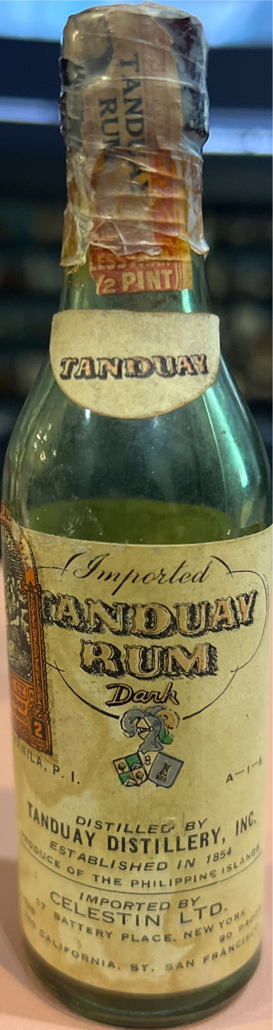 Tanduay Dark Rhum - Tanduay alcohol collectible [Barcode 4800220503055] - Main Image 2