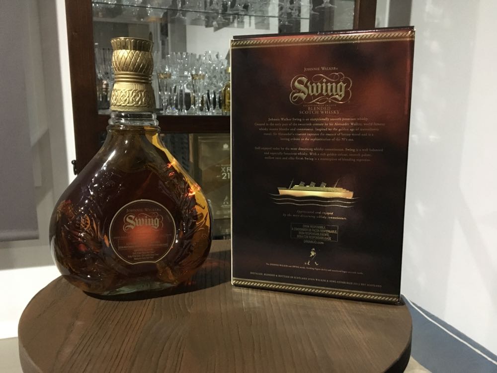 Johnnie Walker Swing Scotch Whisky 0,7 l -schottischer Blended Whisky - Johnnie Walker & Sons (750 mL) alcohol collectible [Barcode 5000267091013] - Main Image 4