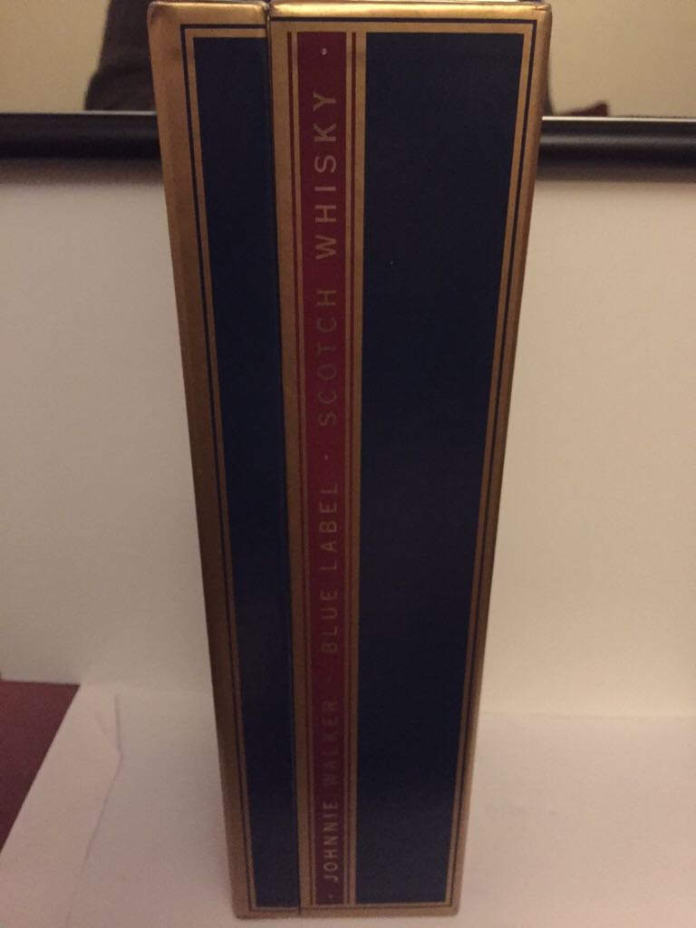 Blue Lable - John Walker and Sons (700 mL) alcohol collectible [Barcode 5000267096056] - Main Image 2