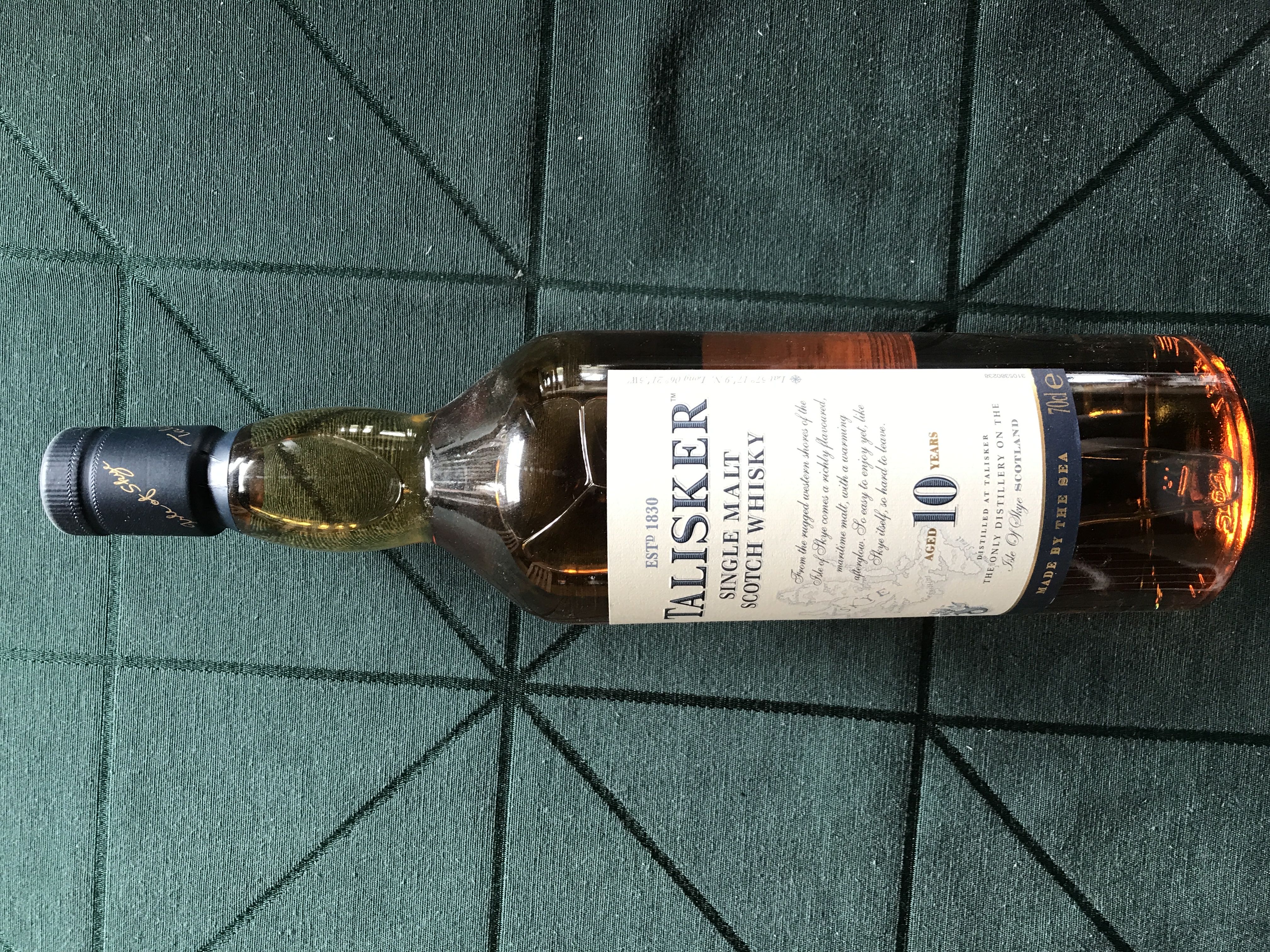 Talisker 10 Yr Old - The Talisker Distillery (700  mL) alcohol collectible [Barcode 5000281005416] - Main Image 3