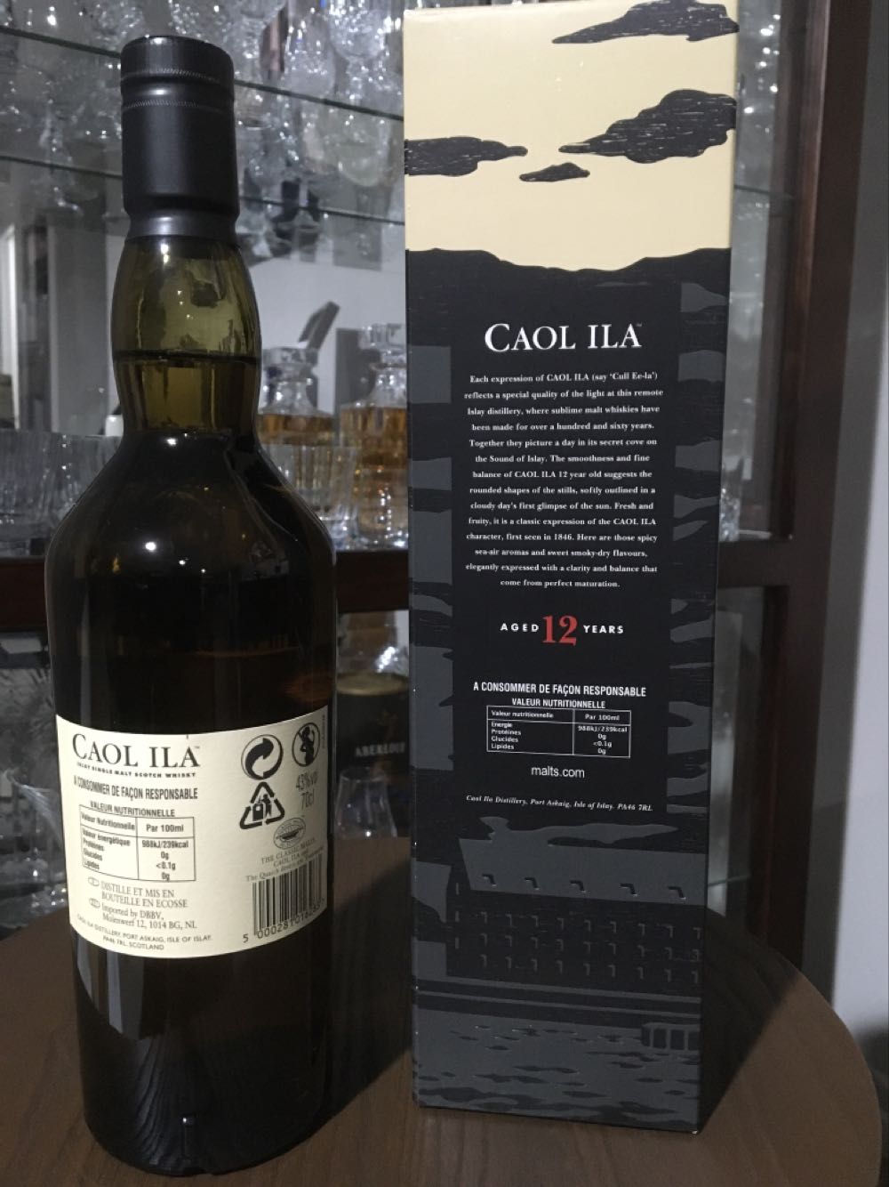 Caol Ila 12yr Old - Caol Ila Distillery (700 mL) alcohol collectible [Barcode 5000281016290] - Main Image 3