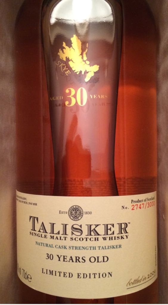 Talisker 30 (2009) - The Talisker Distillery (700 mL) alcohol collectible [Barcode 5000281024936] - Main Image 1