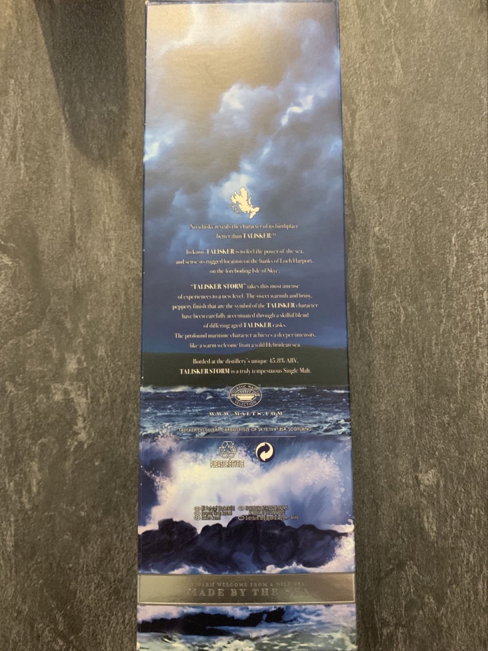 Talisker Storm - The Talisker Distillery (700 mL) alcohol collectible [Barcode 5000281032733] - Main Image 3