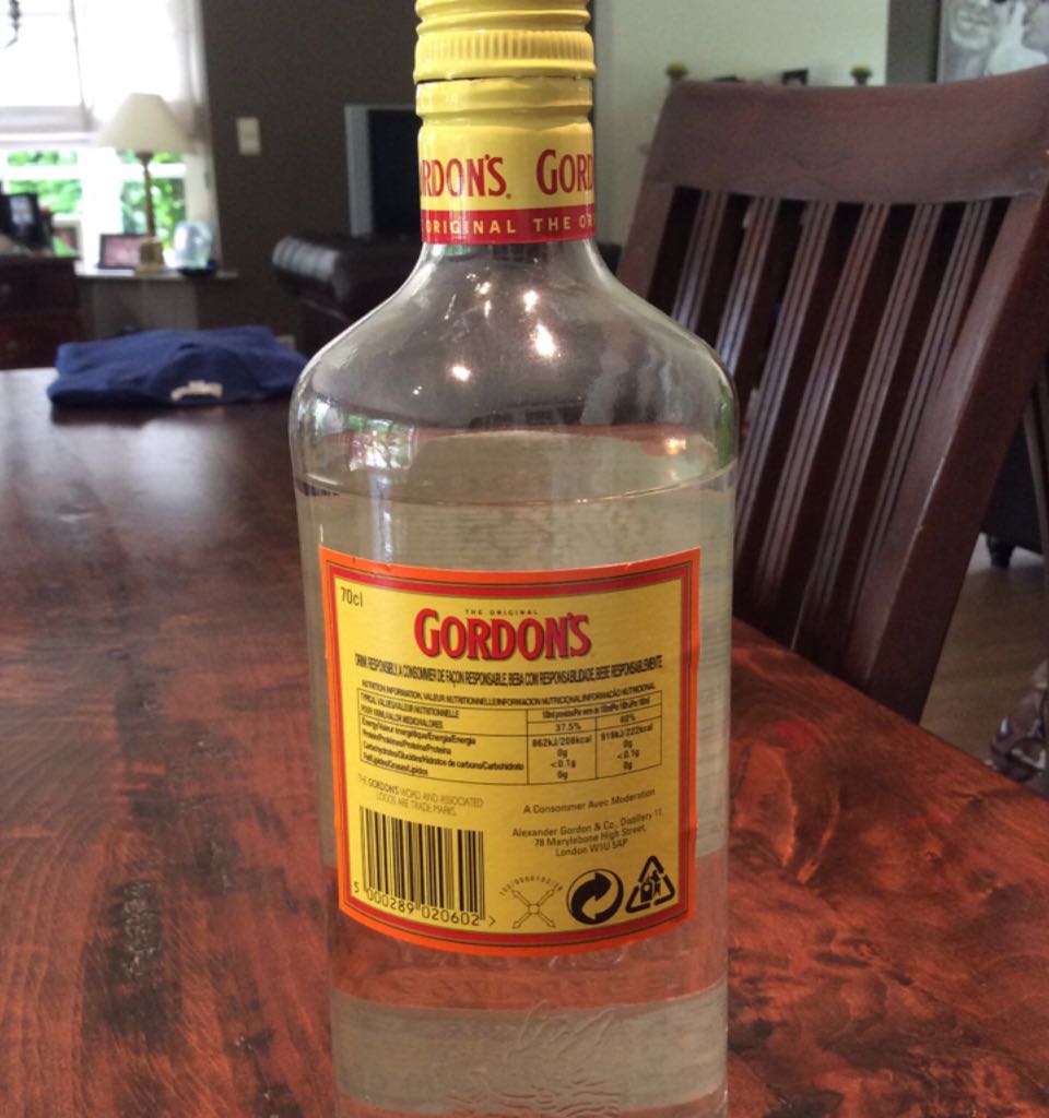 Gordon’s London Dry Gin 70 cl Alexander Gordon - Alexander Gordon & Co (700 mL) alcohol collectible [Barcode 5000289020602] - Main Image 2