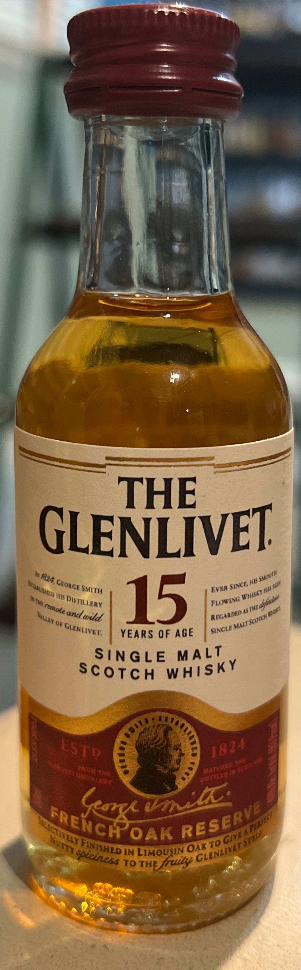 The Glenlivet 15 Year Old French Oak Reserve - Glenlivet (700 mL) alcohol collectible [Barcode 5000299295021] - Main Image 4