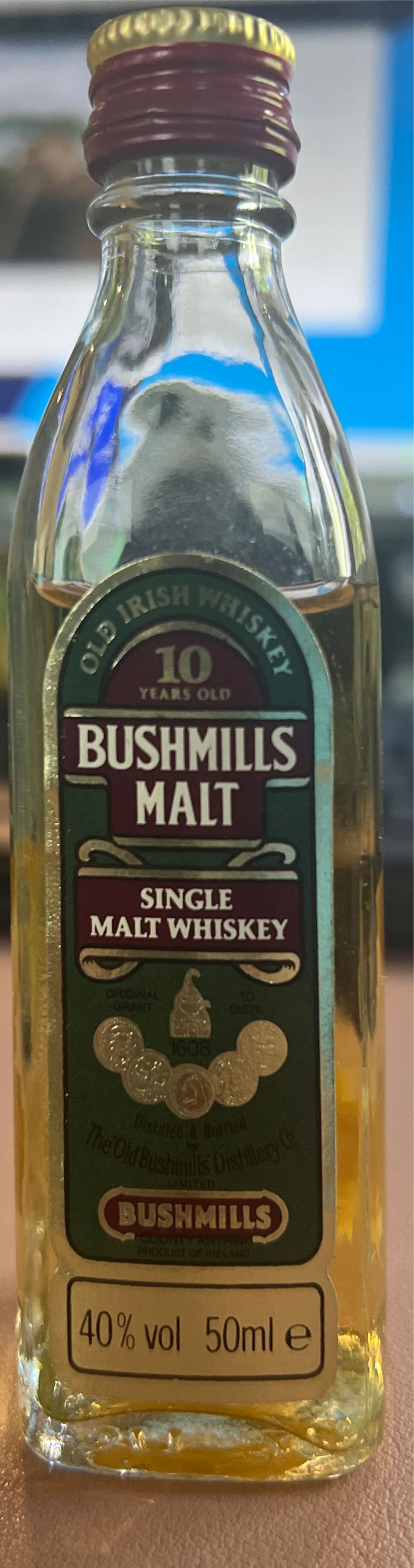 Bushmills Malt Aged 10 Years - The ’Old Bushmills’ Distillery (50 mL) alcohol collectible [Barcode 5010103917834] - Main Image 2