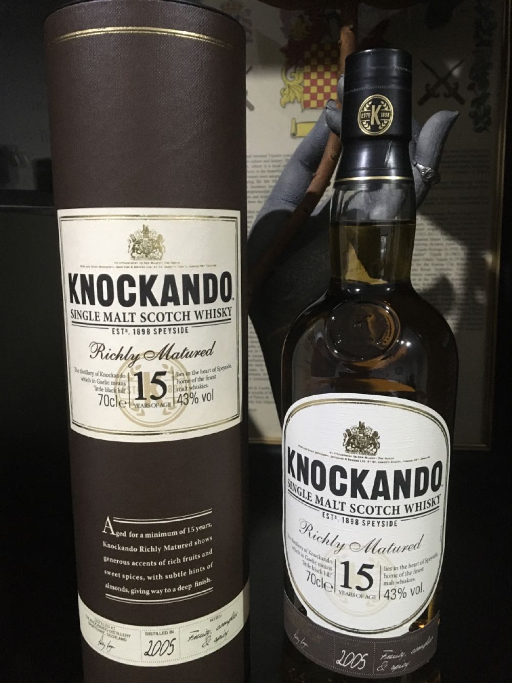 Knockando 15 1997 - The Knockando Distillery alcohol collectible [Barcode 5010103927956] - Main Image 2