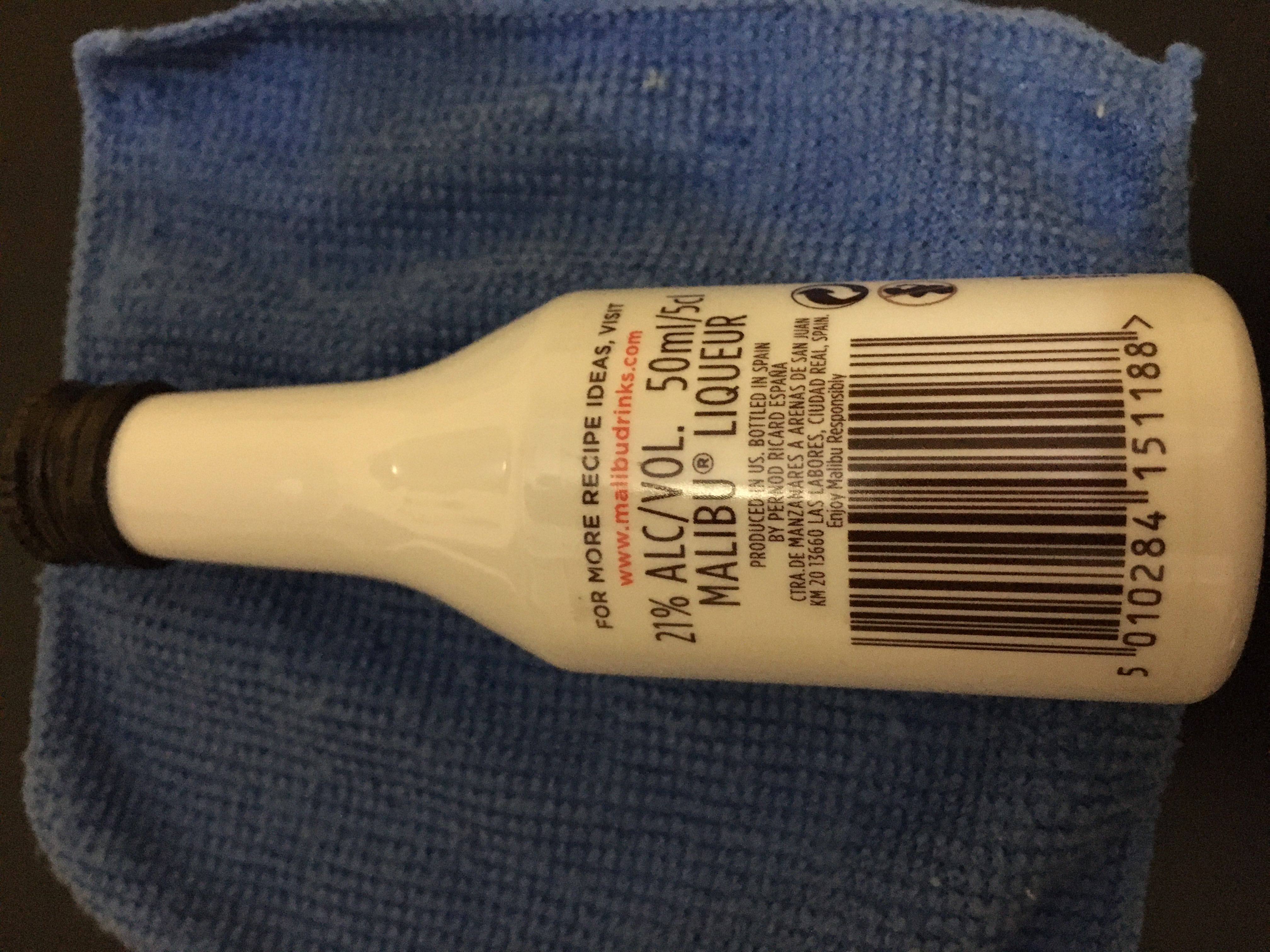 Malibu - Twelve Island Shipping Co. Ltd (50 mL) alcohol collectible [Barcode 5010103931939] - Main Image 2