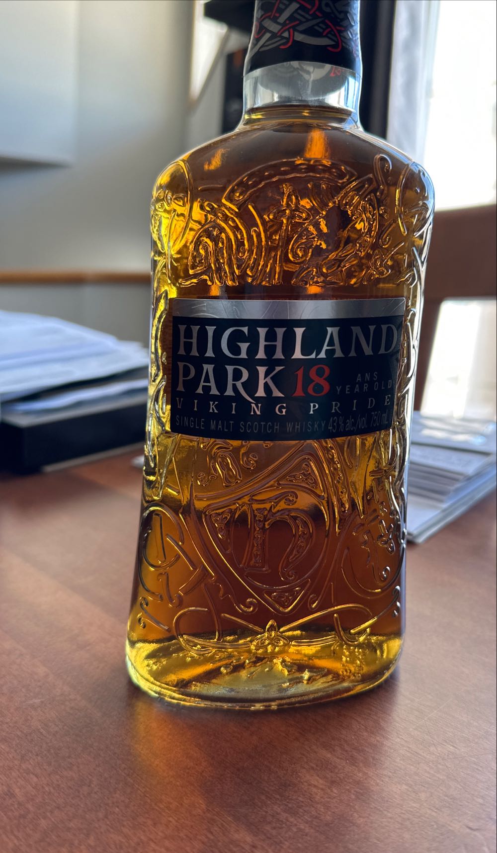 Highland Park 18Yr “Viking Pride” - Highland Park Distillery (750 mL) alcohol collectible [Barcode 5010314066802] - Main Image 2