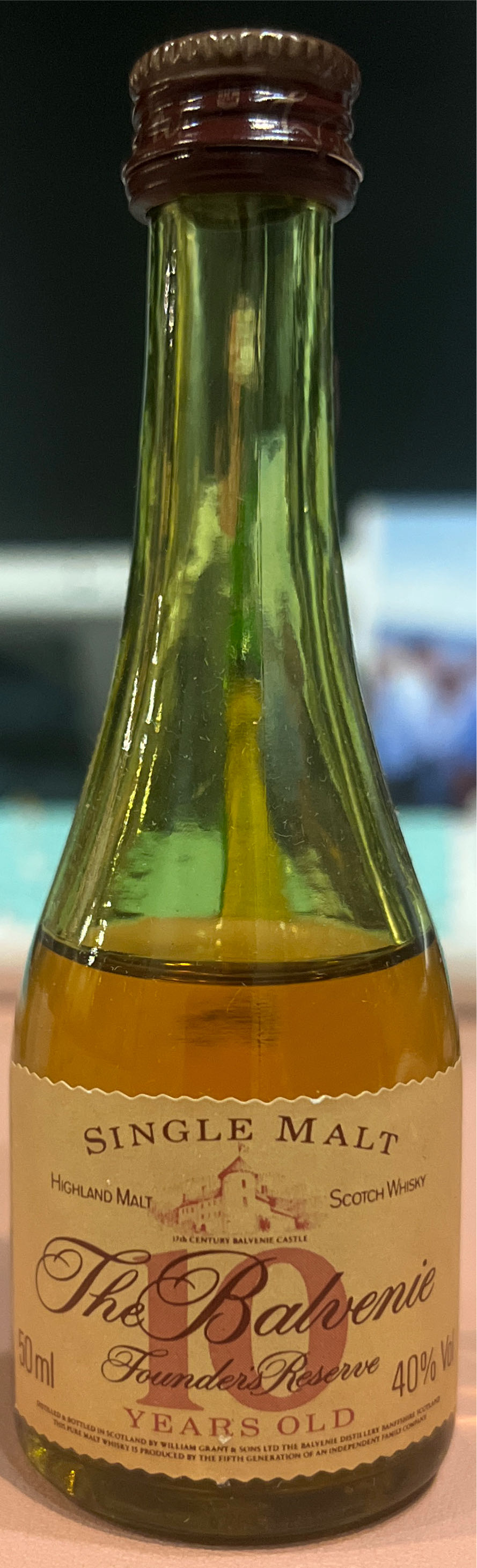 The Balvenie Founder’s Reserve 10 Year - The Balvenie Distillery (700 mL) alcohol collectible [Barcode 5010327505107] - Main Image 3