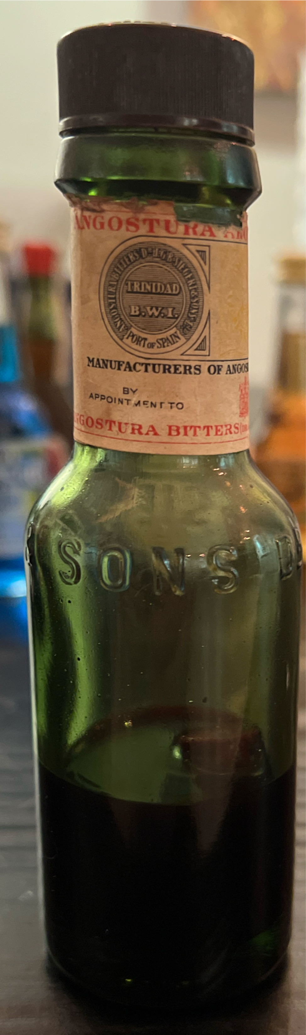 Angostura Aromatic Bitters - Angustura Limited (4 FL OZ) alcohol collectible [Barcode 075496000407] - Main Image 3
