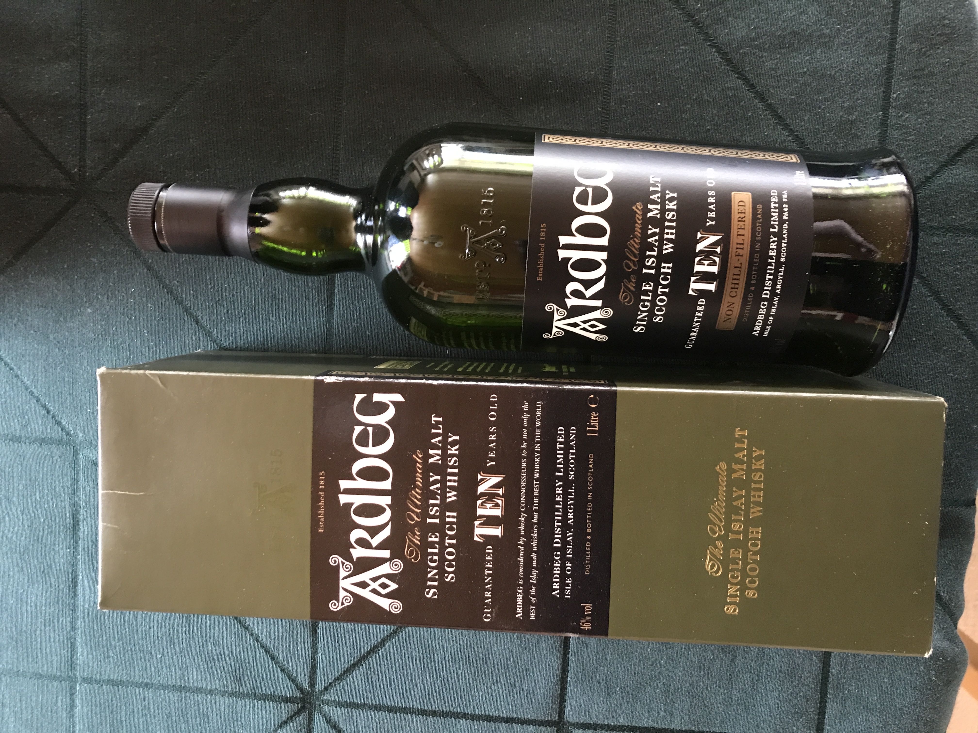Ardbeg The Ultimate 10 Years - Ardbeg Distillery (1000mL) alcohol collectible [Barcode 5010494195125] - Main Image 2