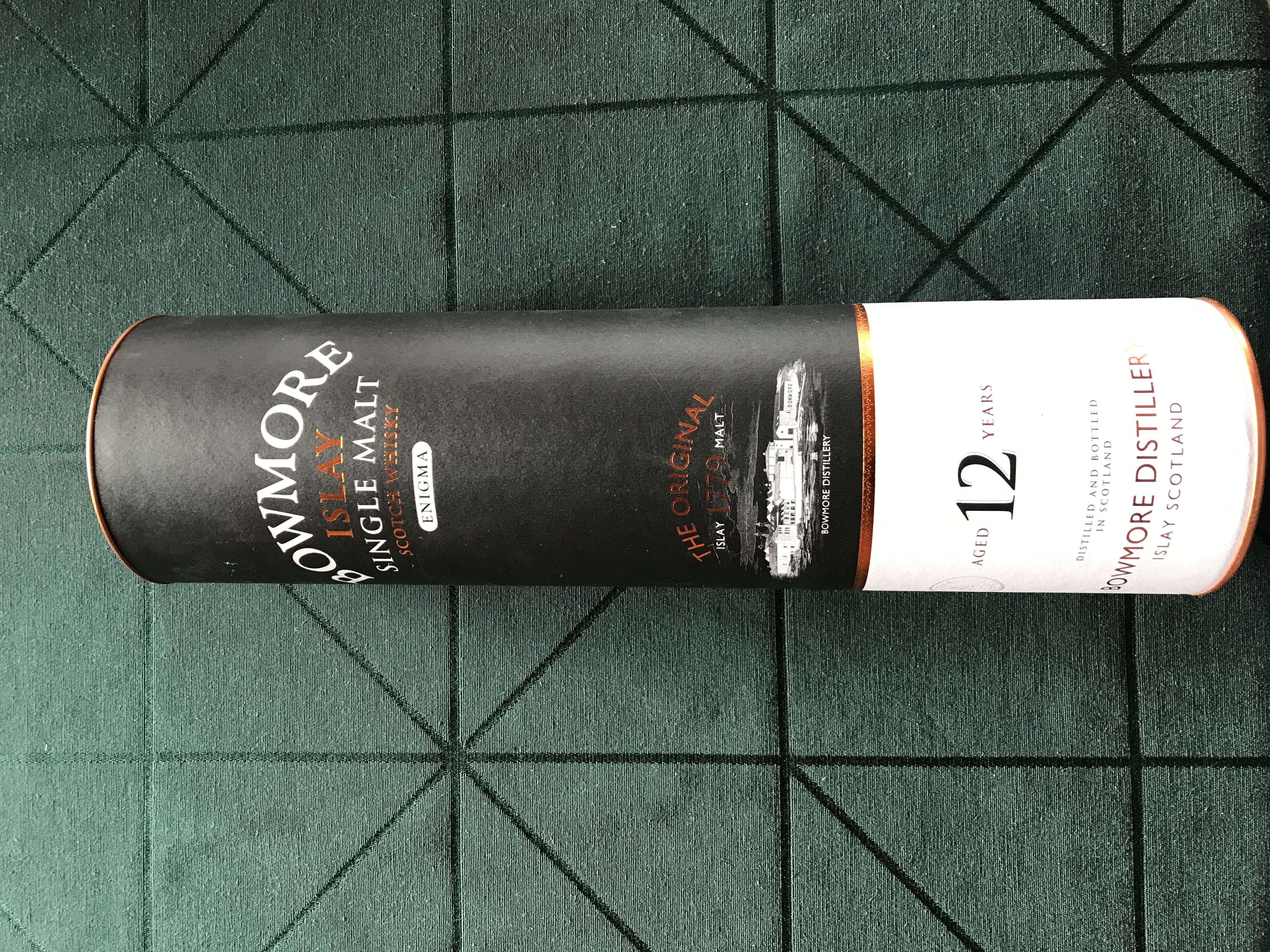 Bowmore Enigma 12 Years - Bowmore Distillery (1000mL) alcohol collectible [Barcode 5010496000694] - Main Image 2
