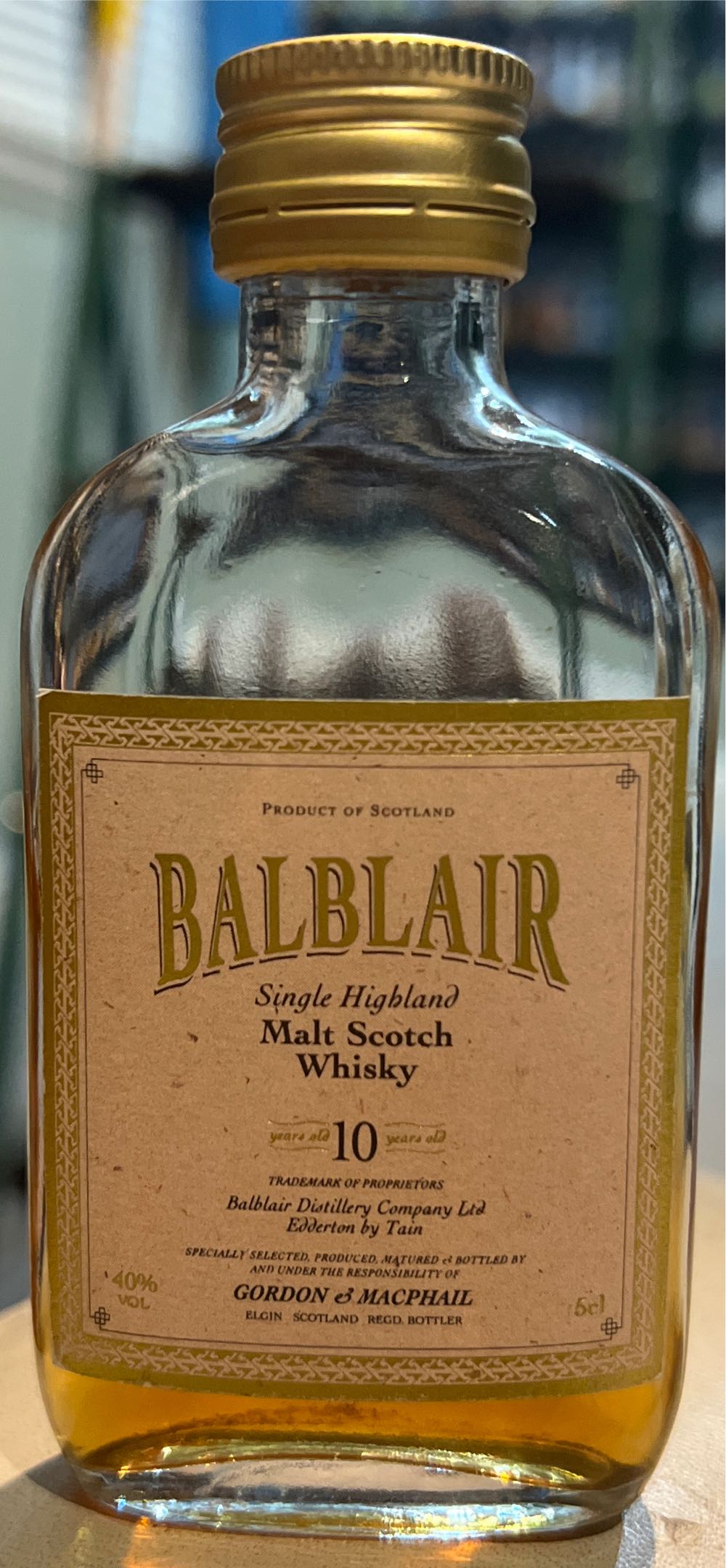 Balblair 10 Years - The Balblair Distillery (700 mL) alcohol collectible [Barcode 5010509421089] - Main Image 3