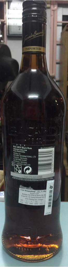 Bacardi Black Rum 1,0 Ltr. - Casa Fundada En Cuba (1000 mL) alcohol collectible [Barcode 5010677035804] - Main Image 2