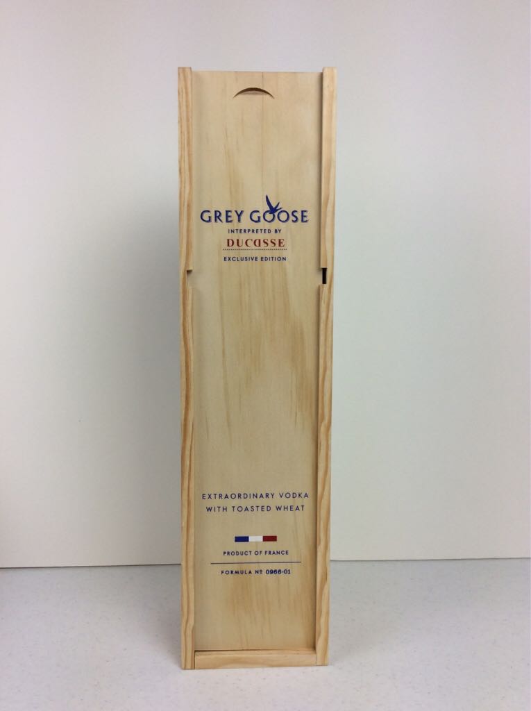 Grey Goose Ducasse  - Grey Goose (700 mL) alcohol collectible [Barcode 5010677284813] - Main Image 2