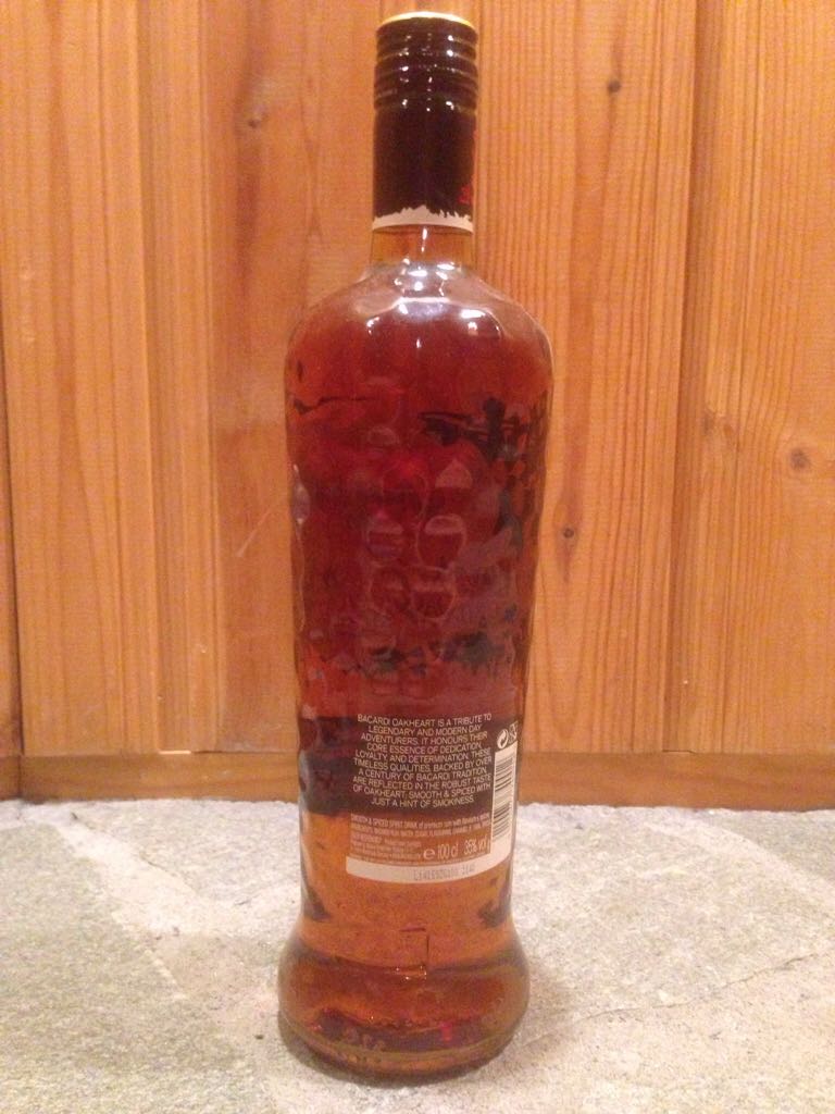 Bacardi OakHeart Rum 1,0 Liter 35% Bahamas - Bacardi (1L) alcohol collectible [Barcode 5010677740012] - Main Image 2