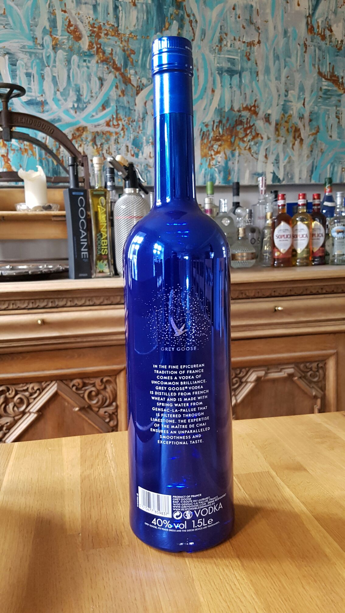 Grey Goose Edition Limitée Vodka 1500ml 40%alc France - Grey Goose (1500mL) alcohol collectible [Barcode 5010677859837] - Main Image 2