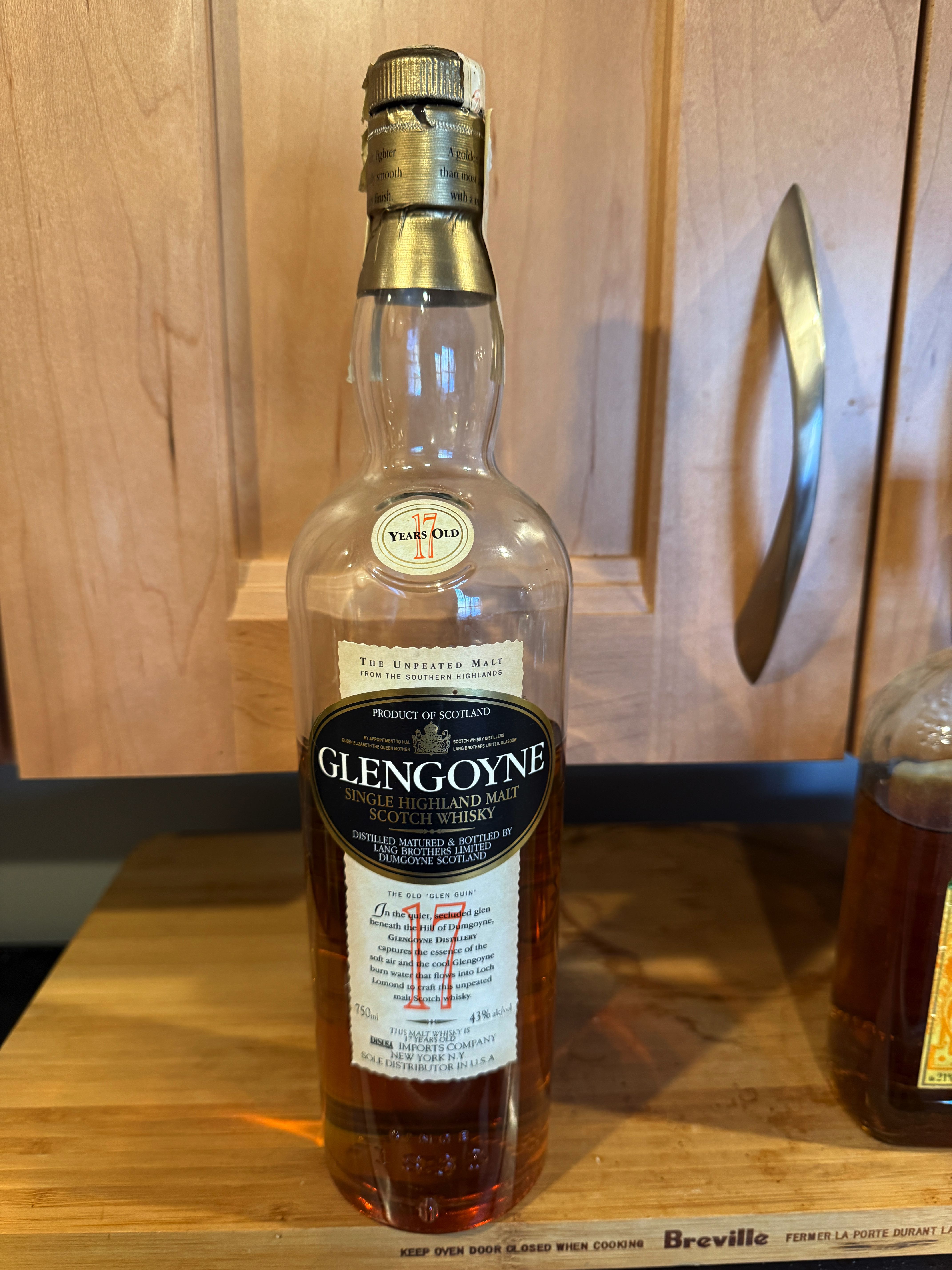 Glengoyne 17 Years Single Malt Scotch Whisky Highland 1000ml - Lang Brothers Ltd (750) alcohol collectible [Barcode 5010852017014] - Main Image 2