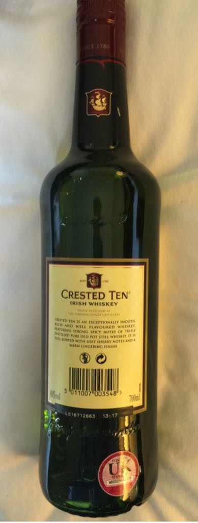 Jameson Crested - John Jameson & Son (700 mL) alcohol collectible [Barcode 5011007003548] - Main Image 2