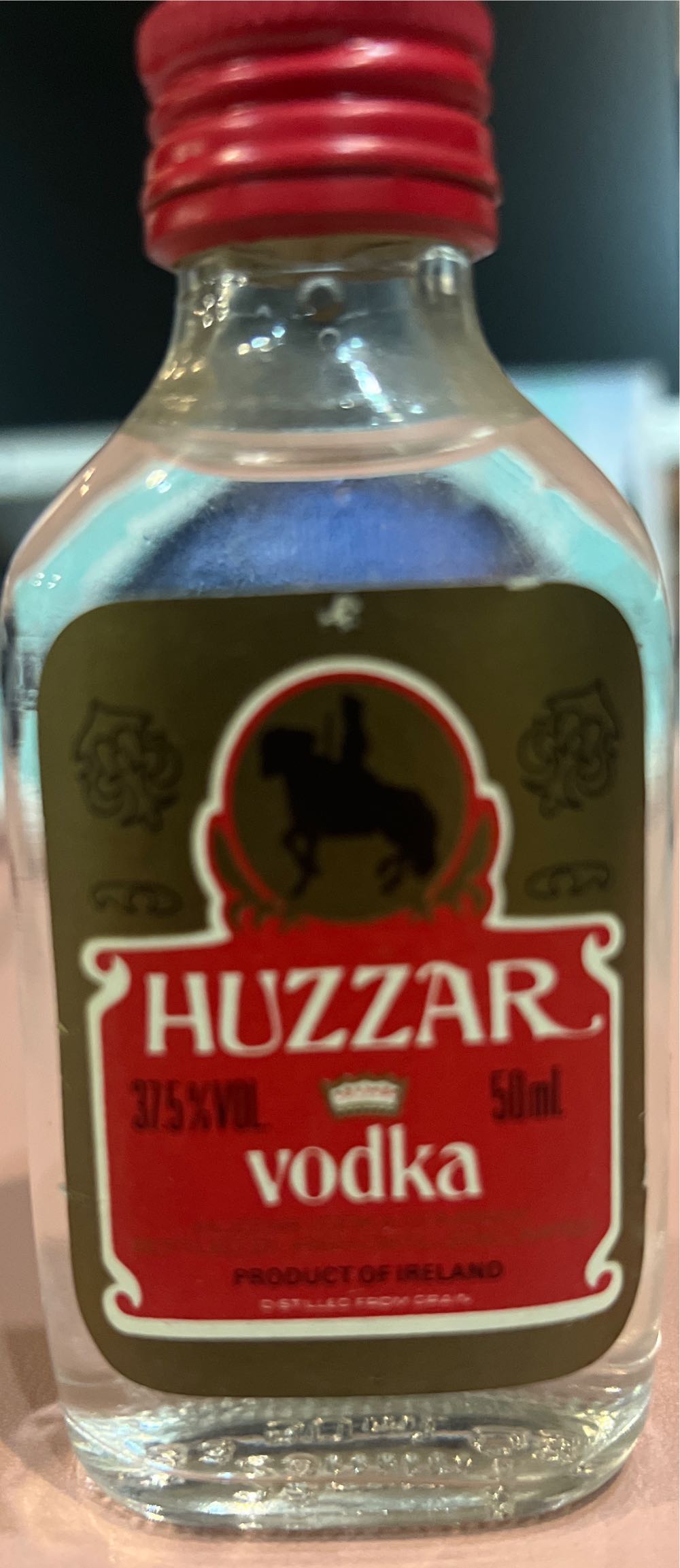 Huzzar - n/a alcohol collectible [Barcode 5011007012151] - Main Image 2