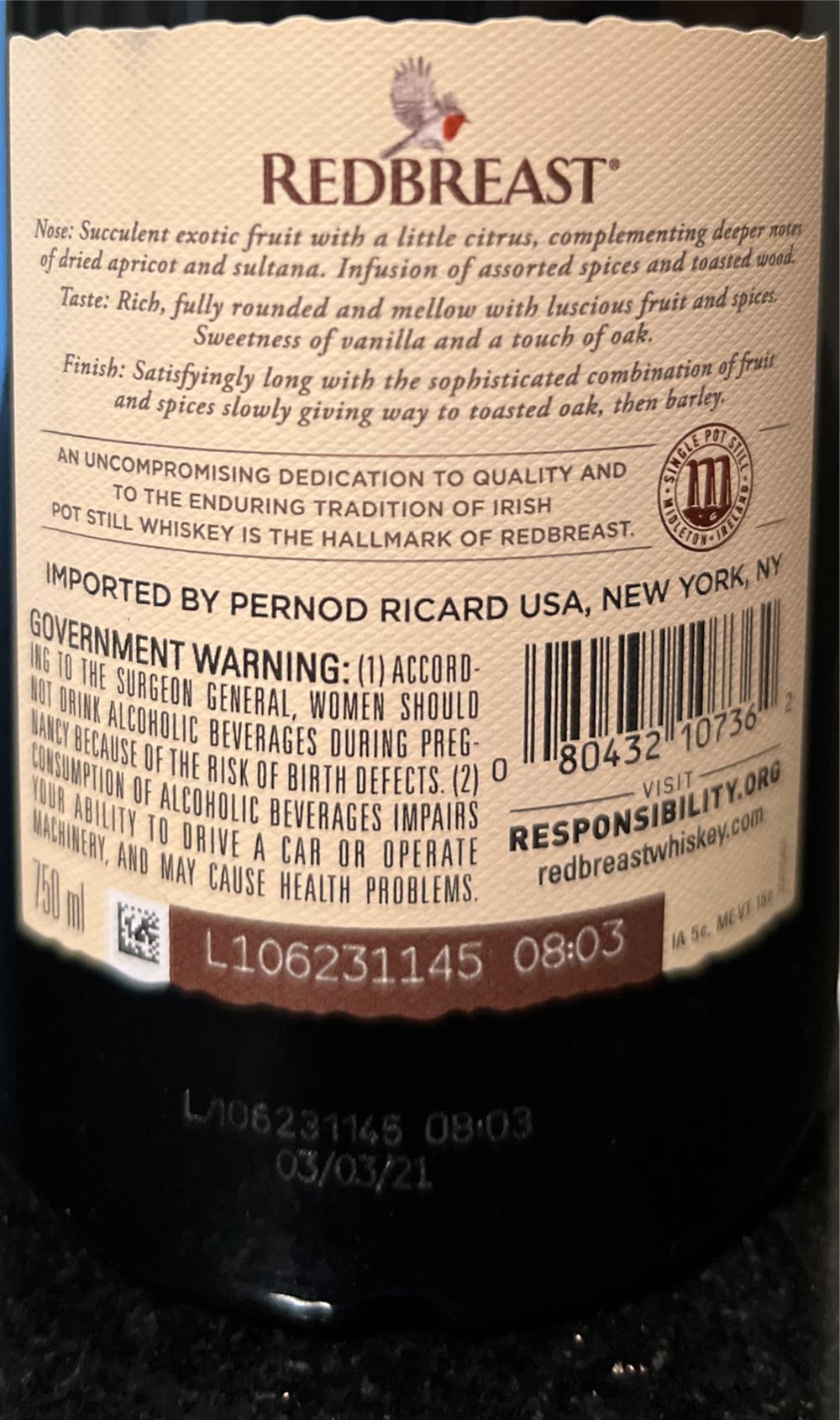 Redbreast Cask Strength 12 Yr Old - The Midleton Distillery (700 mL) alcohol collectible [Barcode 5011007024222] - Main Image 3