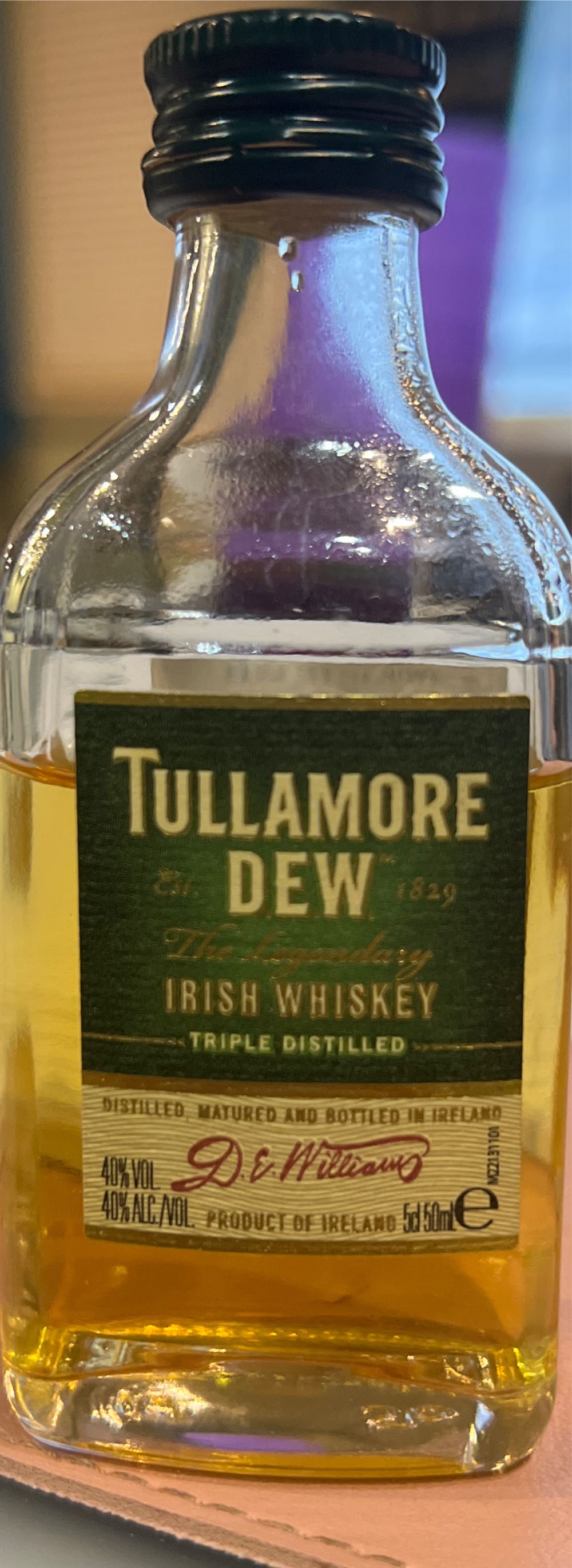 Tullamore D.E.W. - William Grant & Sons (50 mL) alcohol collectible [Barcode 5011026108064] - Main Image 3