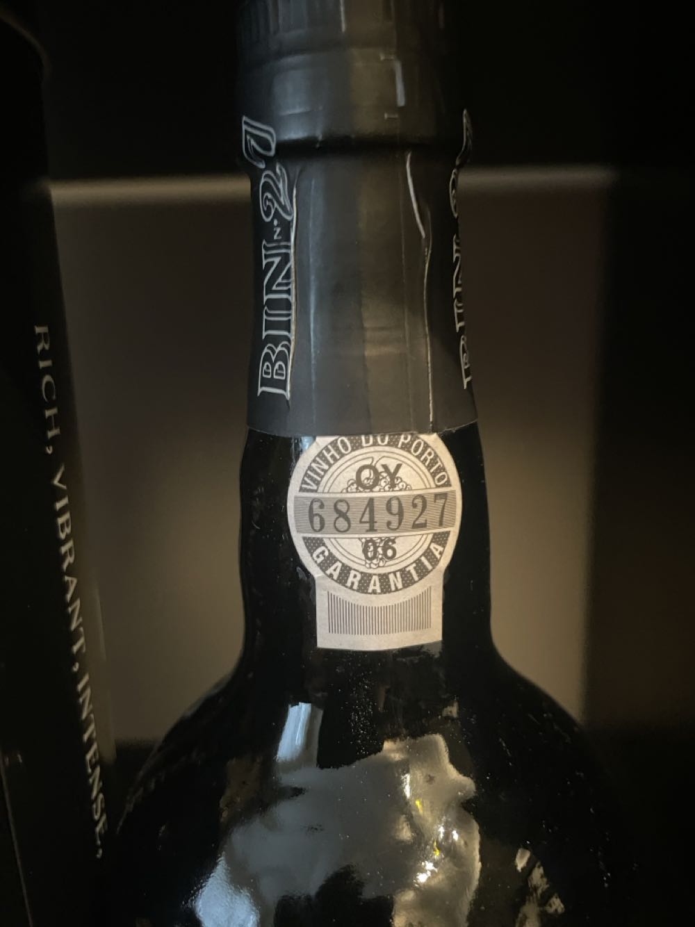 Fonseca Porto Bin 27 Special Boat Service - Fonseca Guimaraens (750 mL) alcohol collectible [Barcode 5013521100451] - Main Image 3