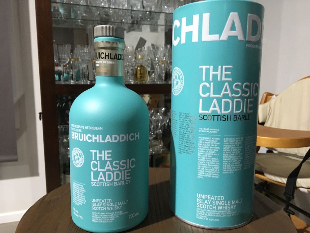 Bruichladdich The Classic Laddie - Bruichladdich Distillery (700 mL) alcohol collectible [Barcode 5055807400312] - Main Image 3