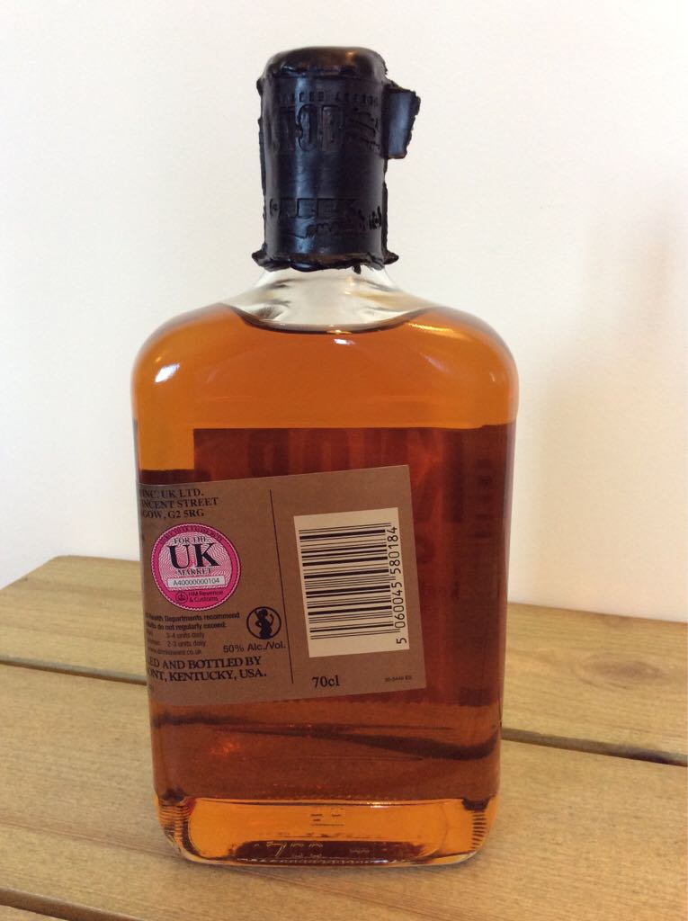Knob Creek 9yr Old - Knob Creek Distillery (700 mL) alcohol collectible [Barcode 5060045580184] - Main Image 2
