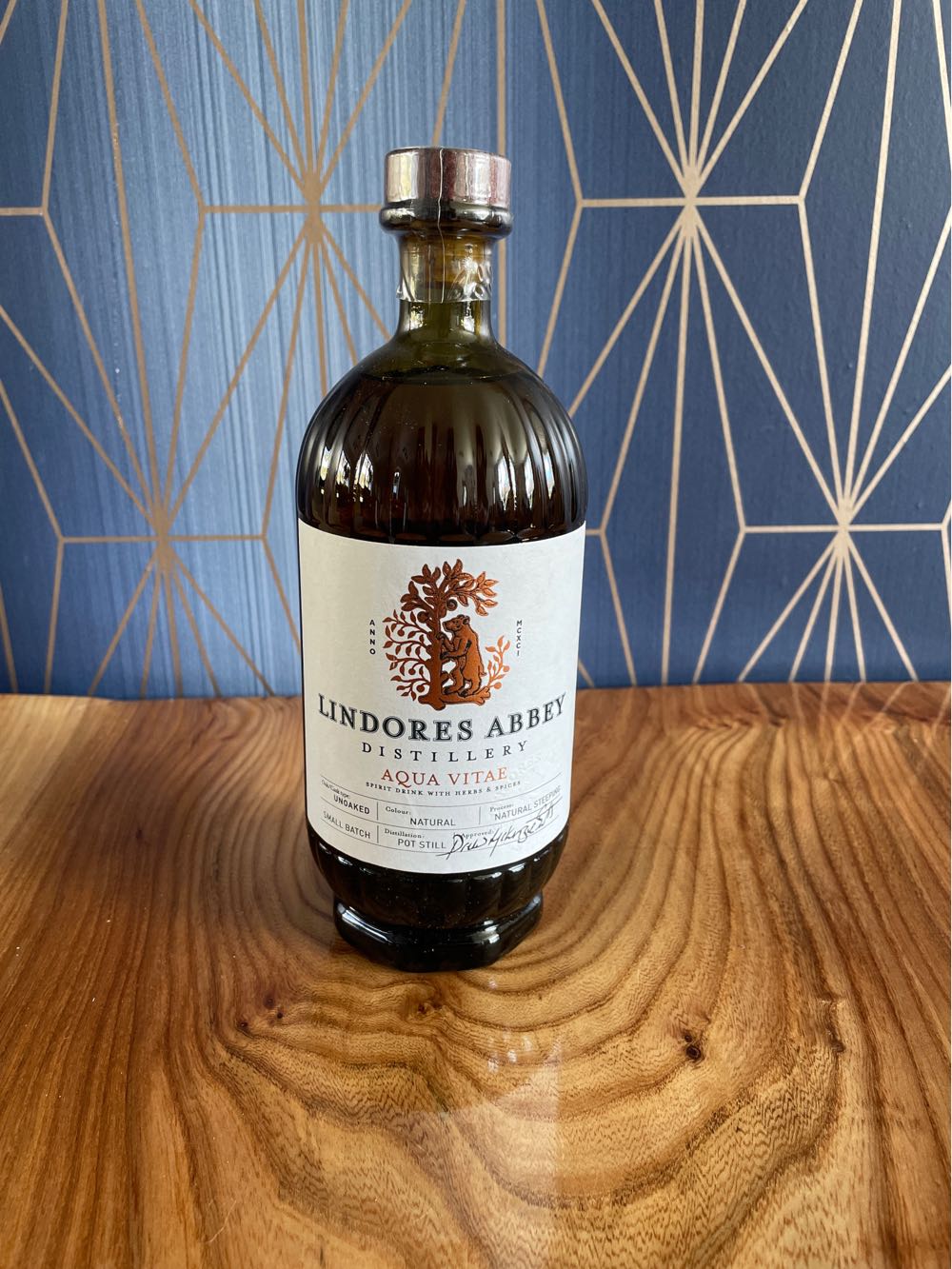 Lindores Abbey - (NMS) - Aqua Vitae - Lindores Abbey Distillery (700 mL) alcohol collectible [Barcode 5060552420003] - Main Image 2