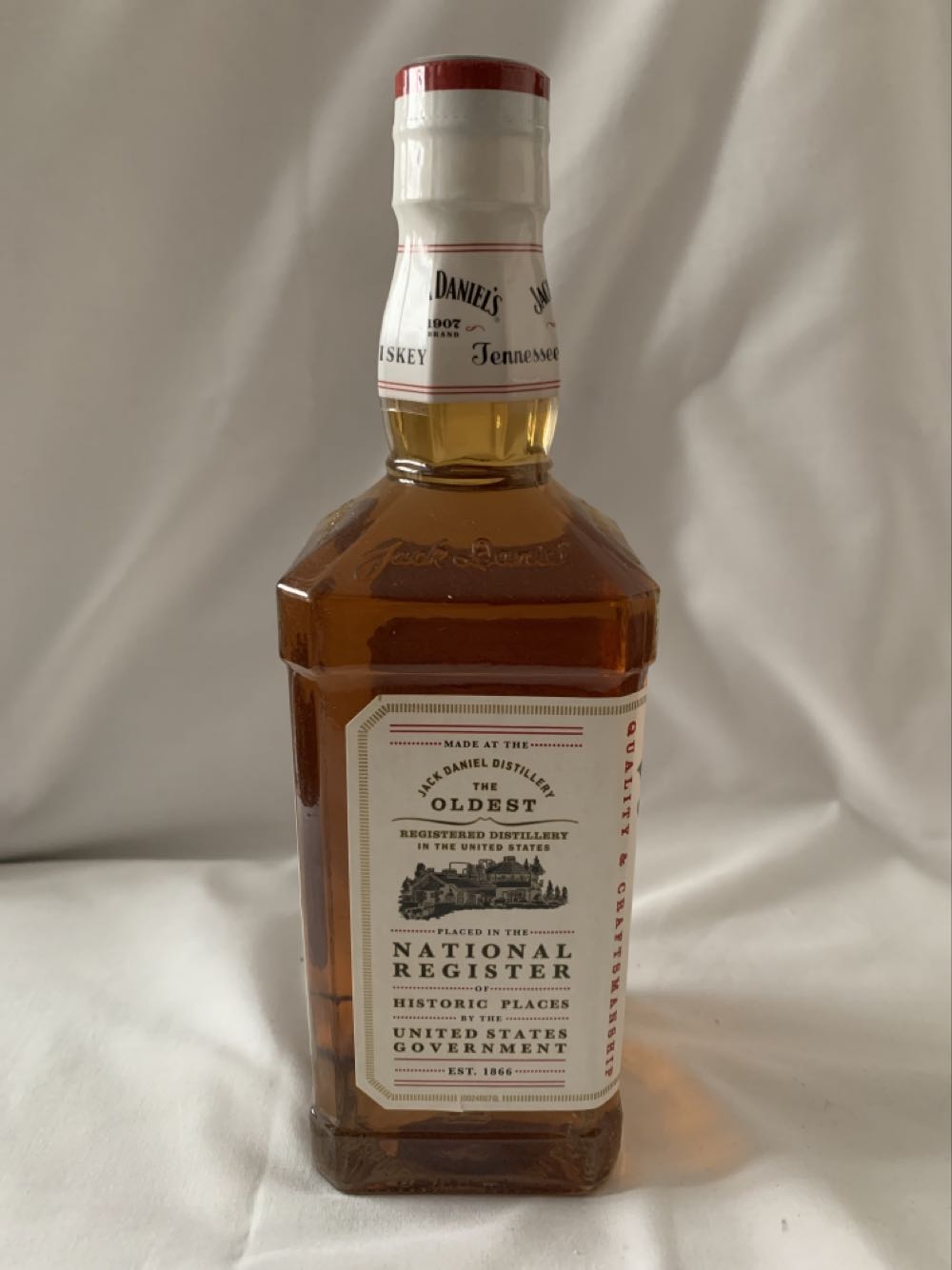 1907 White Label Heritage - Jack Daniels Distillery (700 mL) alcohol collectible [Barcode 5099873000328] - Main Image 4