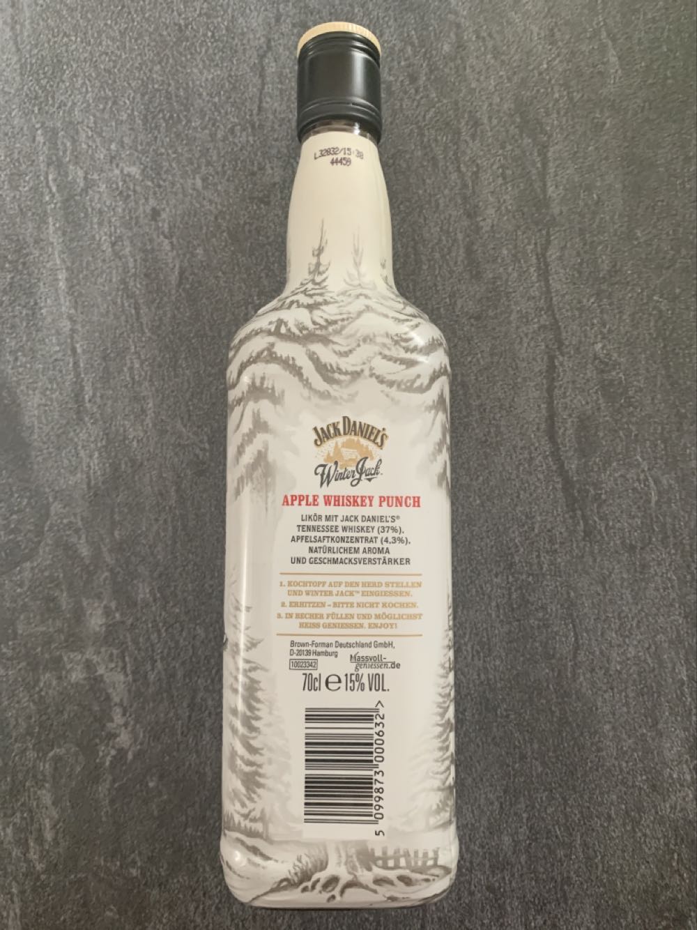 Winter Jack - 4th Gen  - Jack Daniel‘s Distillery (700 mL) alcohol collectible [Barcode 5099873000632] - Main Image 3