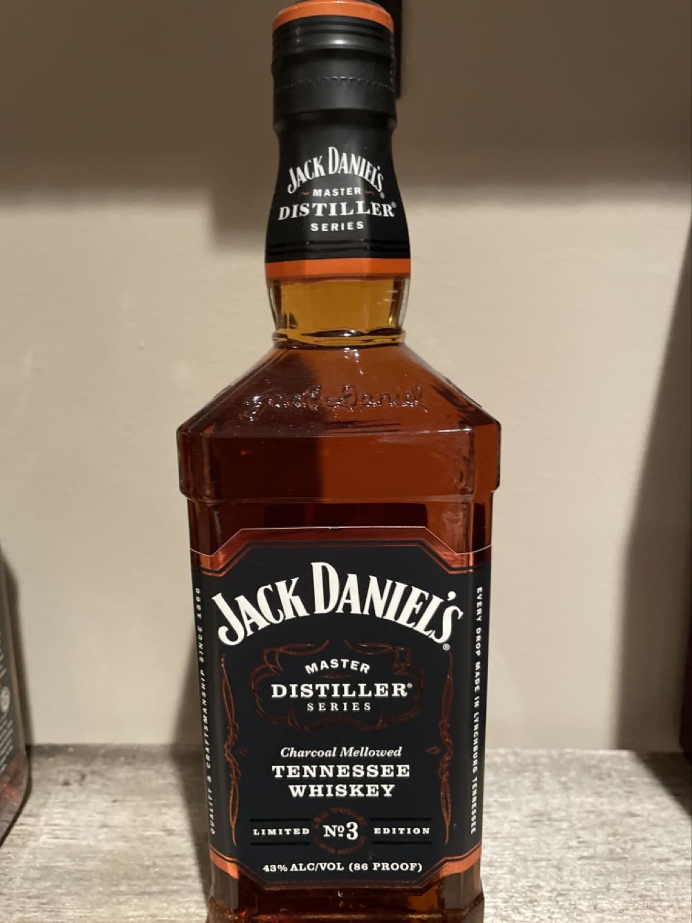 Master Distiller 3 - Jack Daniel‘s Distillery (700 mL) alcohol collectible [Barcode 5099873006672] - Main Image 4