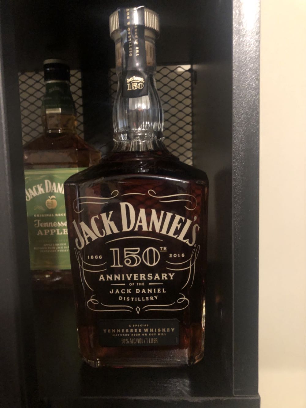 150th Anniversary - Decanter - Jack Daniel Distillery (1 L) alcohol collectible [Barcode 5099873008300] - Main Image 2
