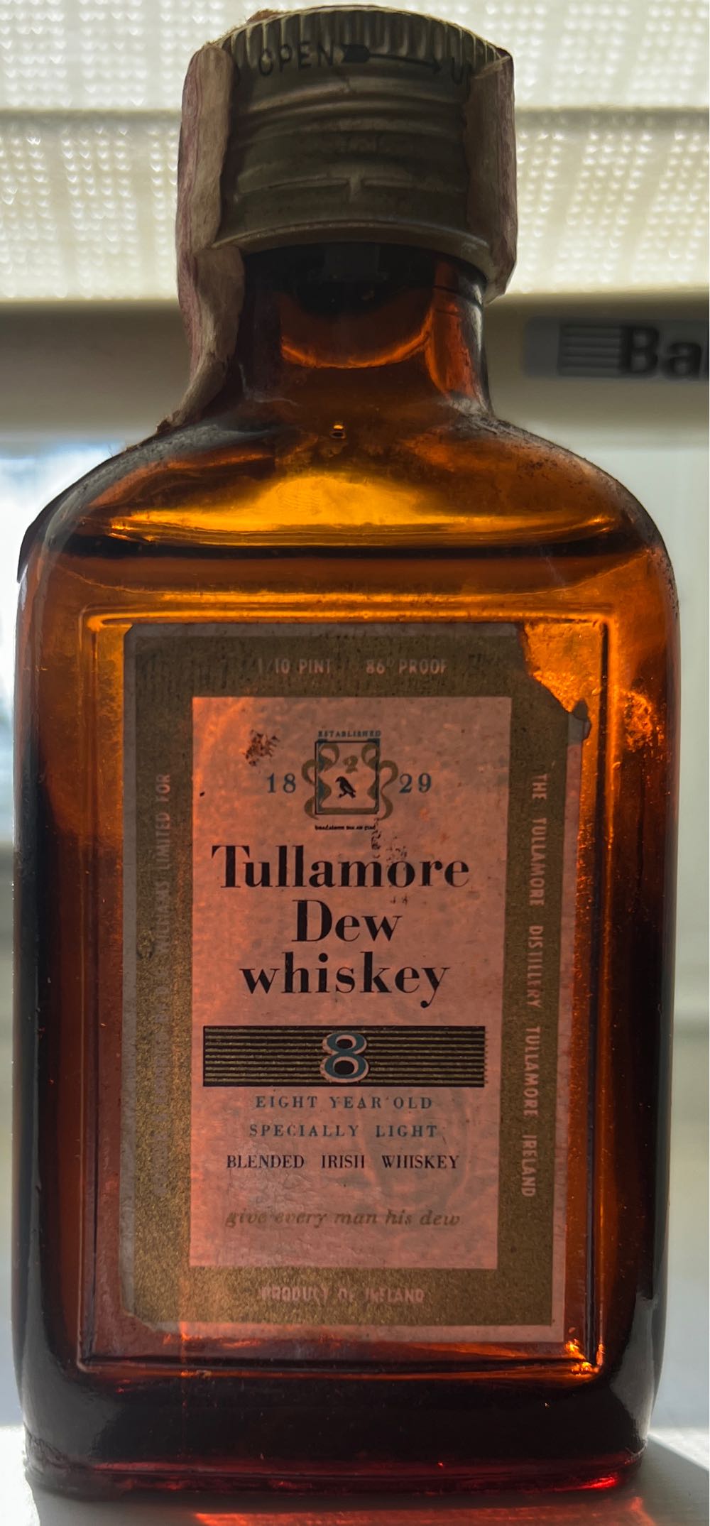 Tullamore - Tullamore D.E.W. Company Ltd. alcohol collectible [Barcode 5391516891974] - Main Image 3