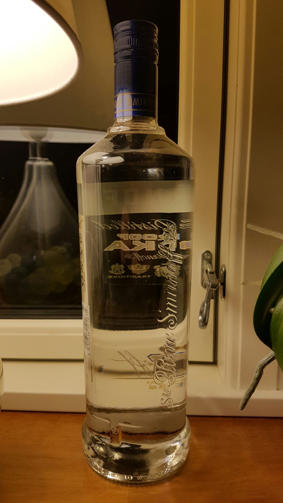 Smirnoff Blue Label 50% 1L - Smirnoff (750 mL) alcohol collectible [Barcode 5410316501675] - Main Image 2