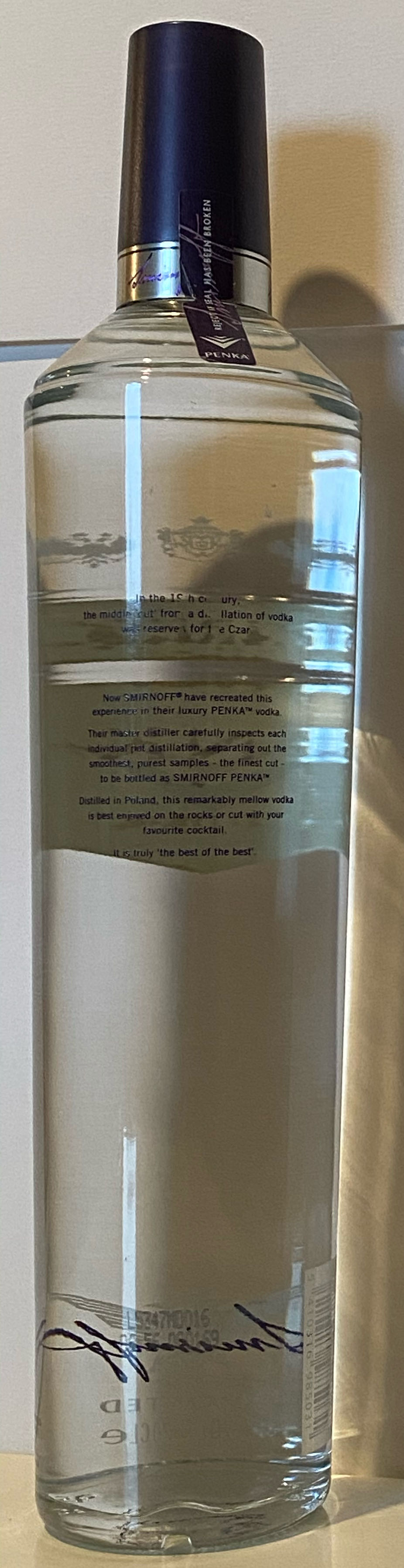 Smirnoff Penka - n/a (700 mL) alcohol collectible [Barcode 5410316985031] - Main Image 2