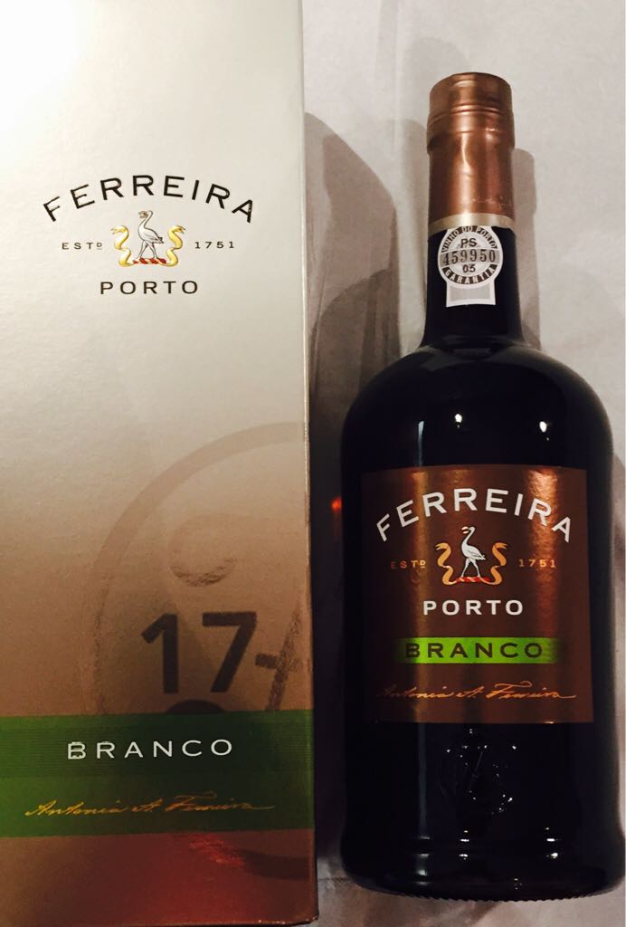 Ferreira Porto Branco - Sogrape Vinhos S.A. (50 mL) alcohol collectible [Barcode 5601007001516] - Main Image 2