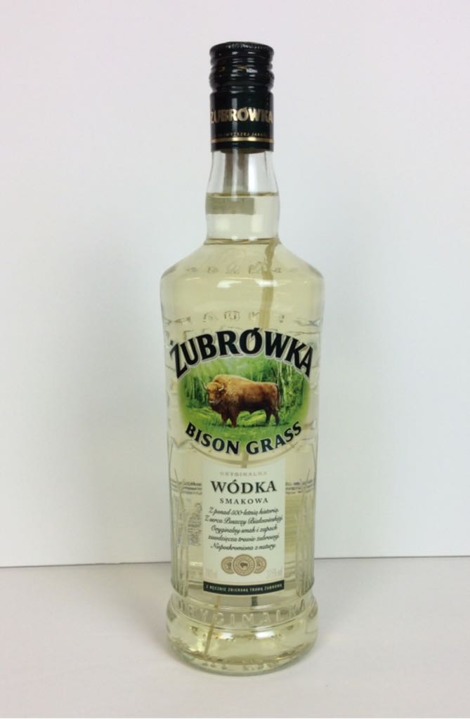 Bison Grass - Zubrowka (750mL) alcohol collectible [Barcode 5900343005296] - Main Image 2