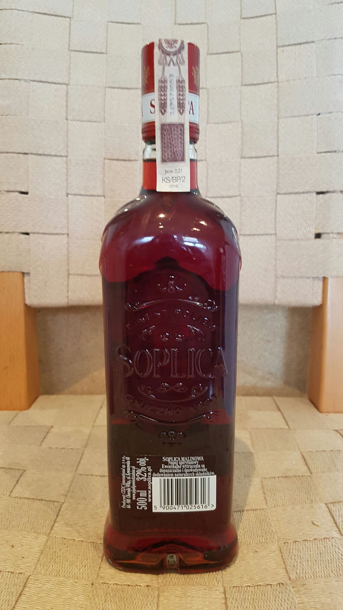 Soplica Malinowa - Soplica (500mL) alcohol collectible [Barcode 5900471025616] - Main Image 2