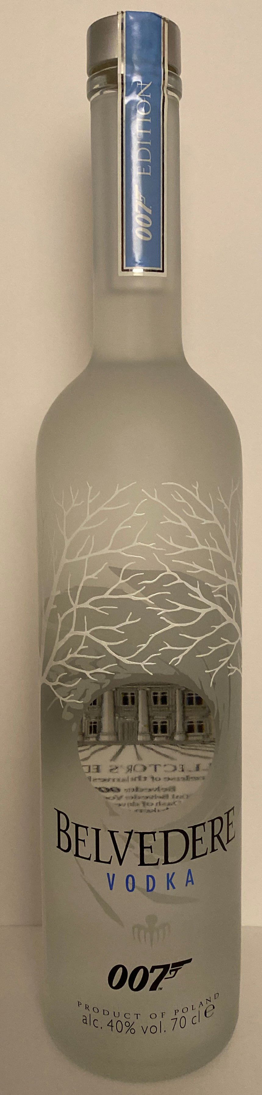 Vodka Belvedere Original Wine Fridge - Polish (700 mL) alcohol collectible [Barcode 5901041003003] - Main Image 2