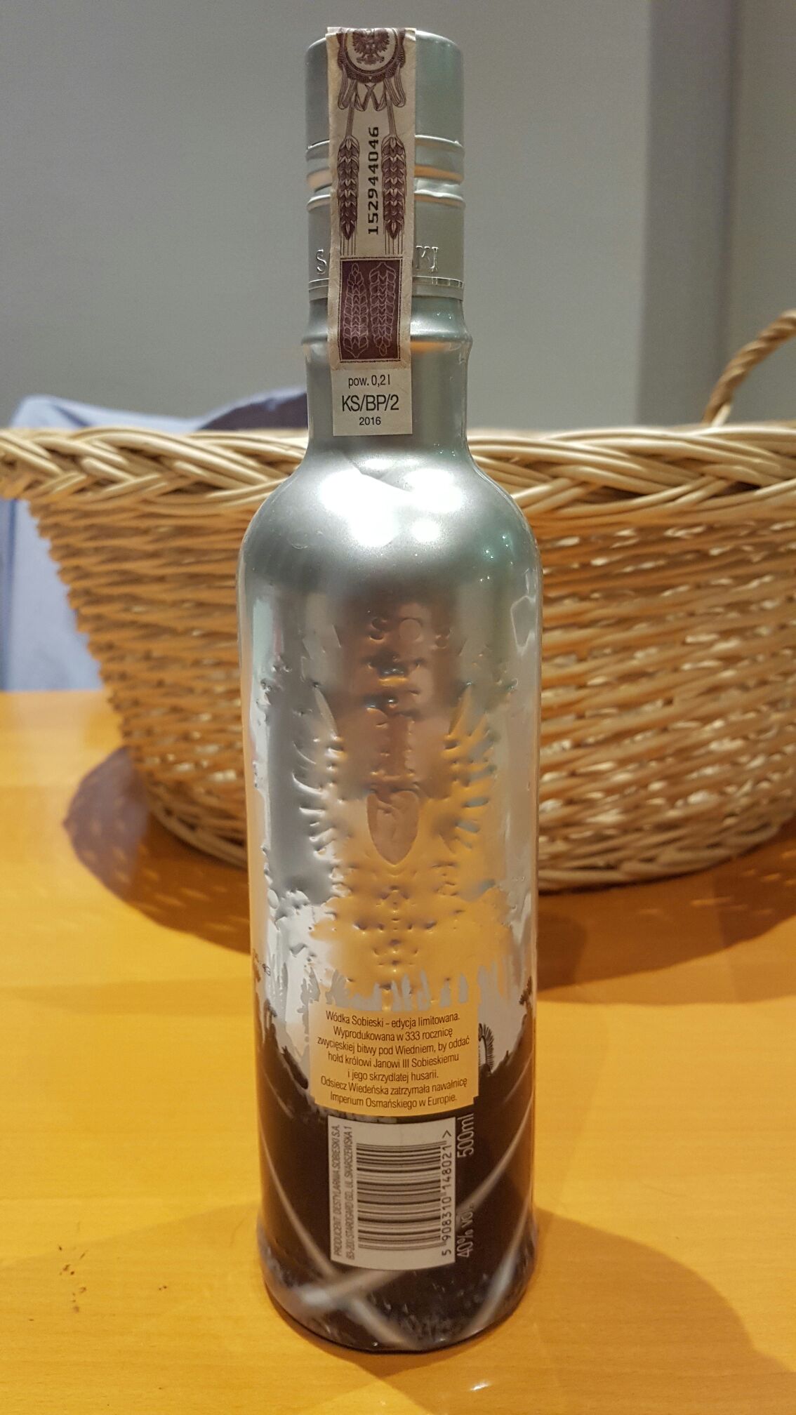 Sobieski wódka z charakterem Limited edition 500ml 40% poland - Sobieski S.A. (500mL) alcohol collectible [Barcode 5908310148021] - Main Image 2