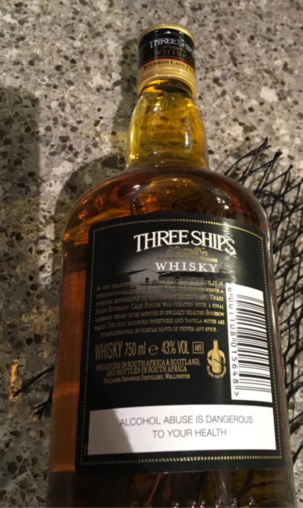 Three Ships  - James Sdgwick (750 mL) alcohol collectible [Barcode 6001108015648] - Main Image 2