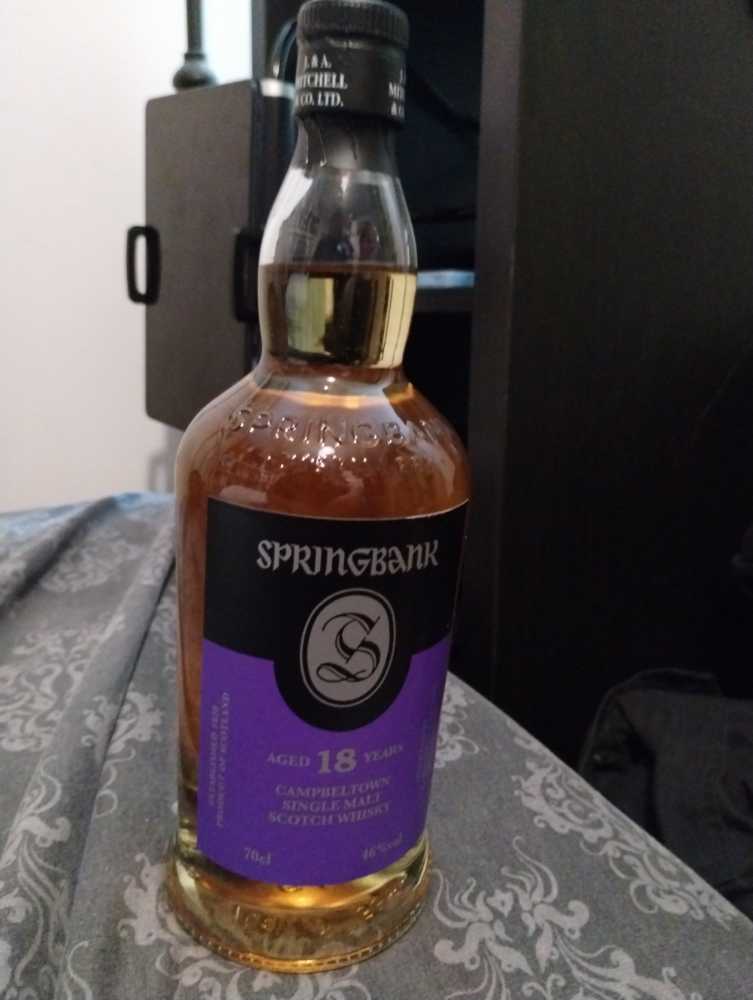 Springbank 18 - Springbank Distillery (700 mL) alcohol collectible [Barcode 610854187002] - Main Image 3